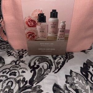 L'OCCITANE Rose Body Care Collection - Soft Pink